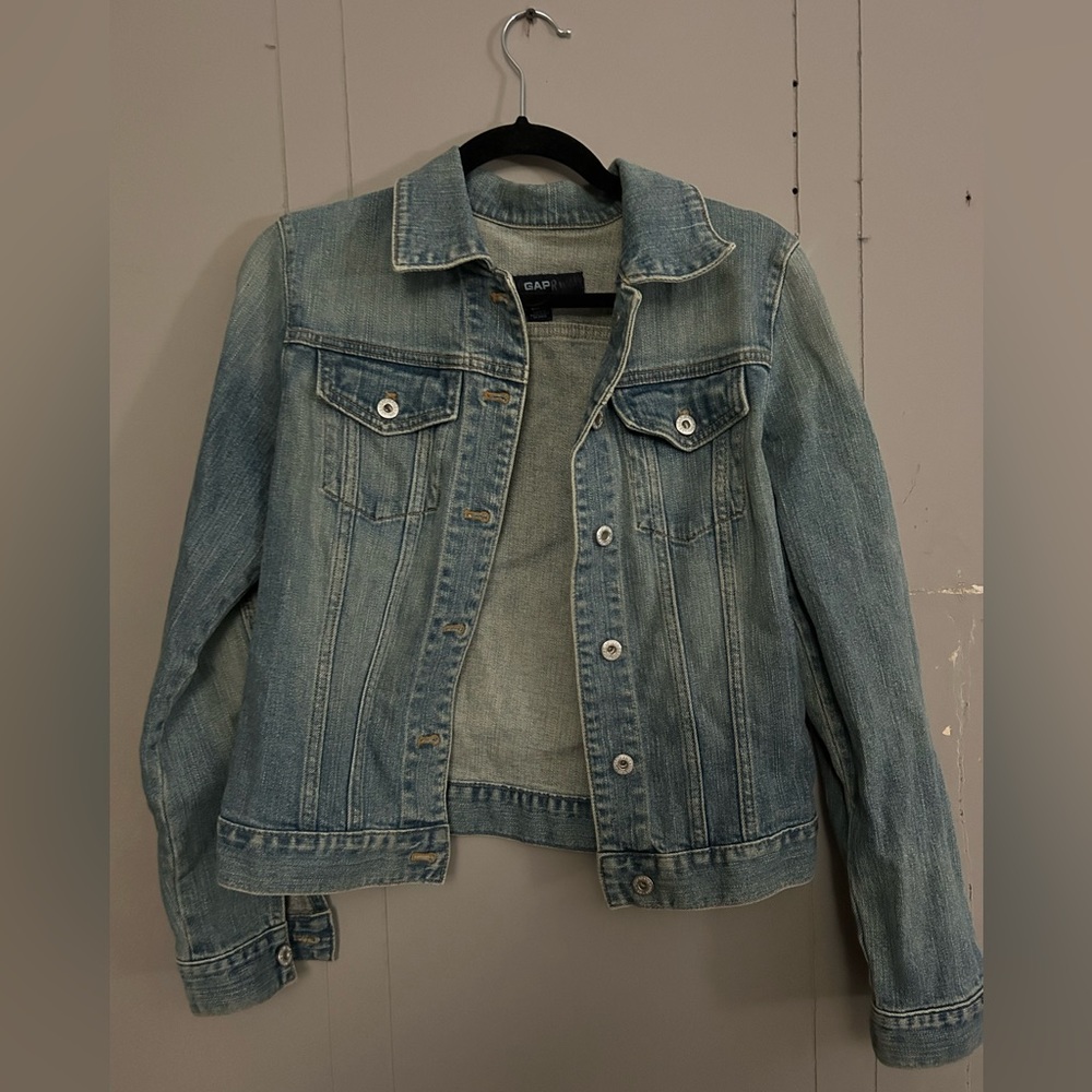 Gap light wash cropped jean jack